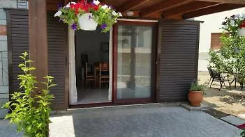 Apartament Dilou 8 *