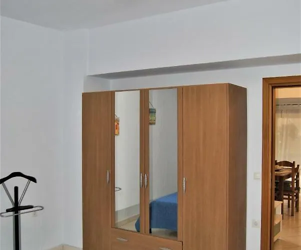 Dilou 8 עיר רודוס