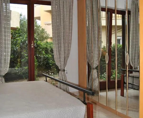 Dilou 8 * Rhodes City